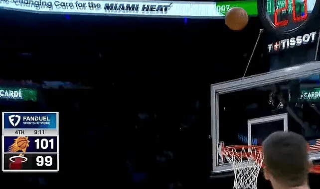 九游官网-吉莱斯皮和阿伦接连命中三分，太阳最多落后20分现已反超