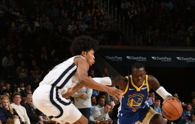 九游体育官网-施罗德还魂冲出磨合期，勇士重现曙光