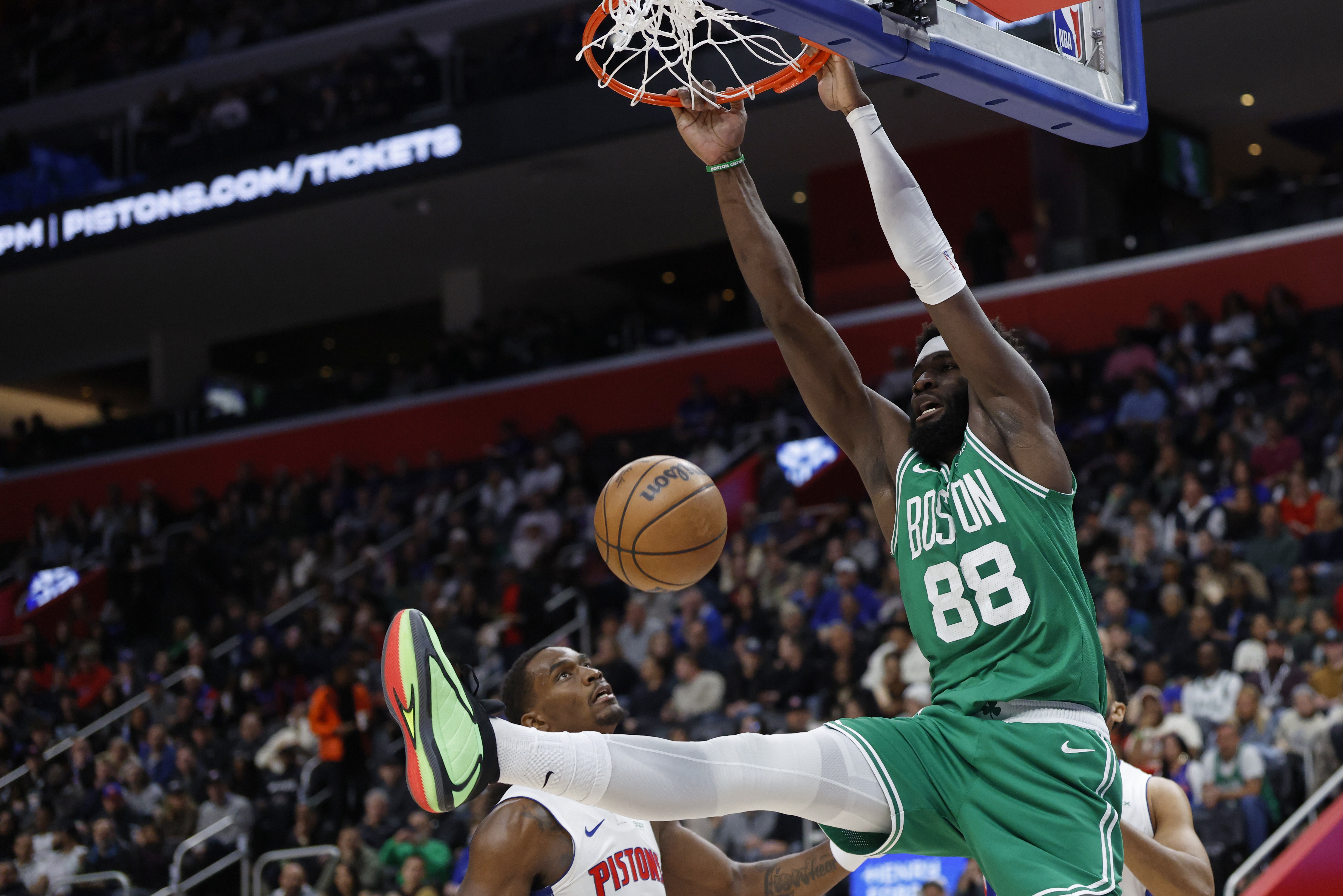 九游体育官方网站-明天绿军主场迎战开拓者 科塔&amp;米诺特出战成疑