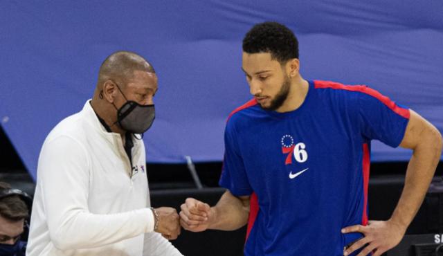 九游体育-联盟高管：二帝并不亲密 西蒙斯交易价值继续下滑